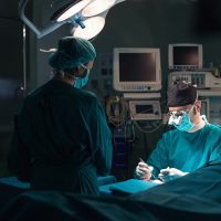 Dr-Polo-Cirujano-de-mano-024