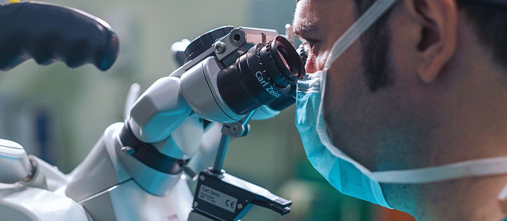 Foto ilustración especialidad MICROCIRUGÍA